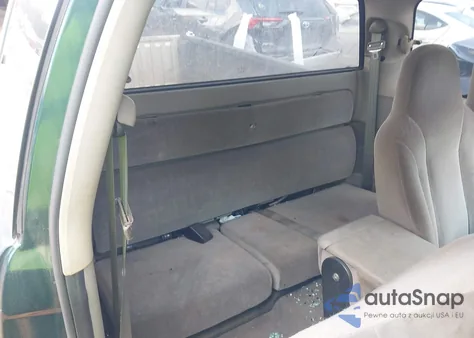 2001 Dodge Dakota Slt/Sport from USA, damaged, VIN 1B7GL22X61S168128